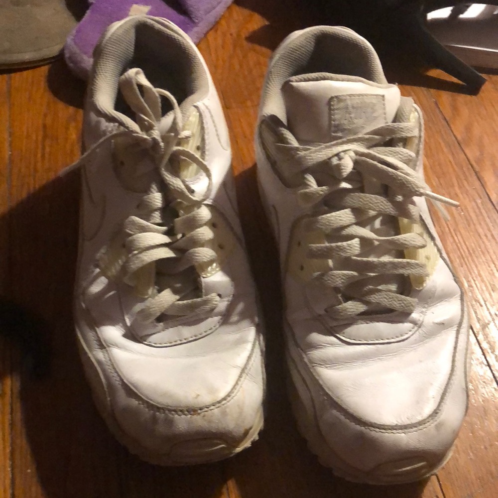 Nike airs